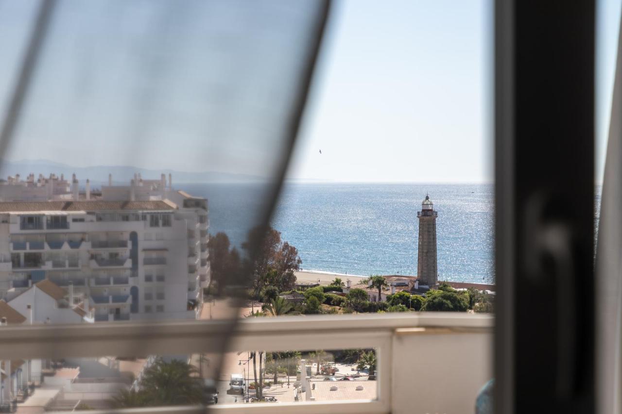 Apartamento Puerto Deportivo エステポナ エクステリア 写真