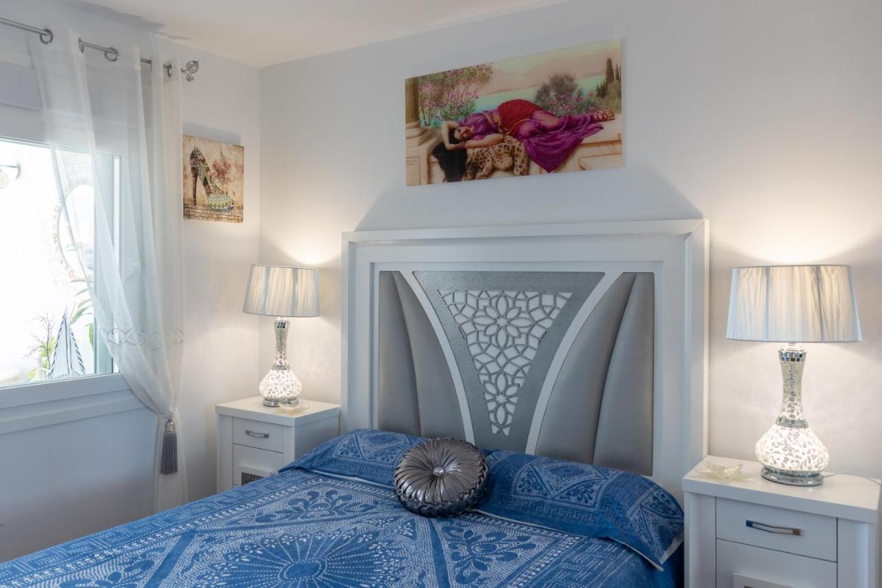 Apartamento Puerto Deportivo エステポナ エクステリア 写真