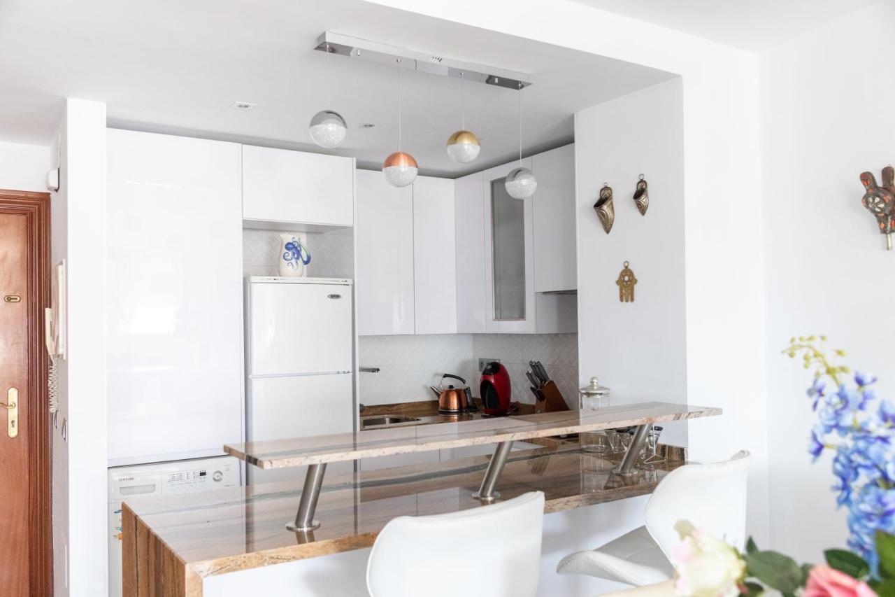 Apartamento Puerto Deportivo エステポナ エクステリア 写真