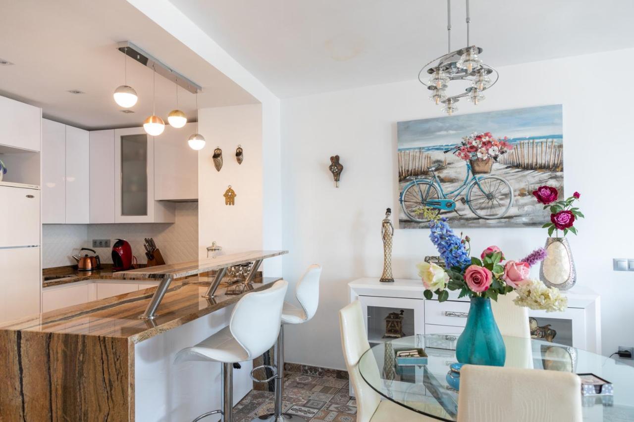 Apartamento Puerto Deportivo エステポナ エクステリア 写真