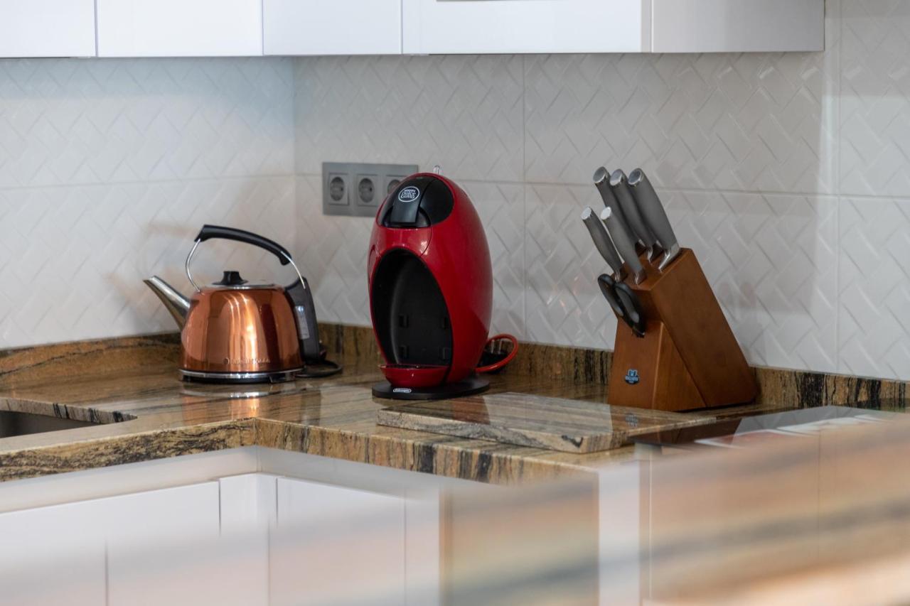 Apartamento Puerto Deportivo エステポナ エクステリア 写真