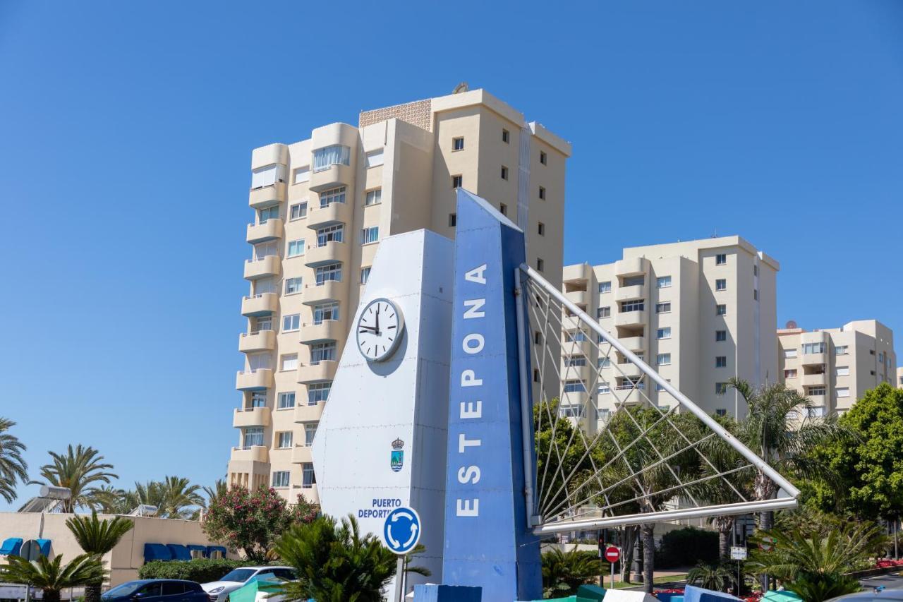 Apartamento Puerto Deportivo エステポナ エクステリア 写真