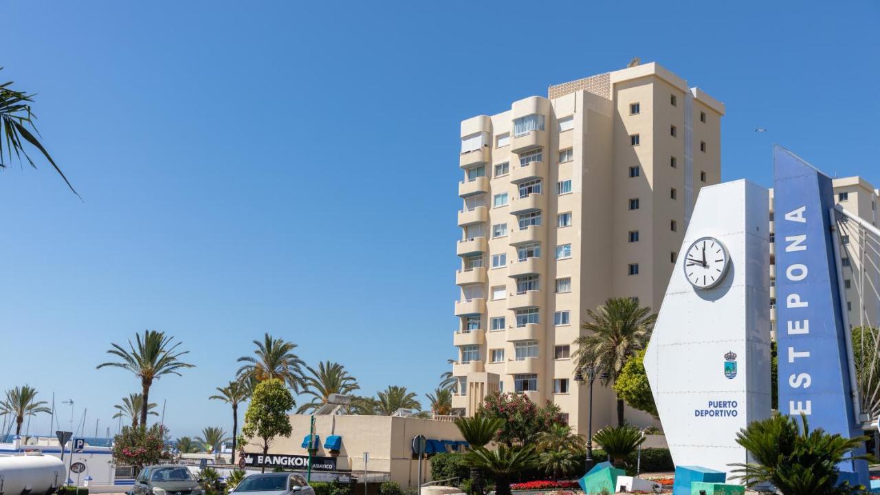 Apartamento Puerto Deportivo エステポナ エクステリア 写真